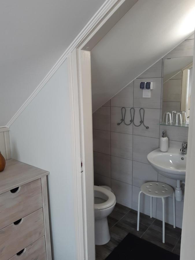 Nora Apartman Gyula Exteriör bild