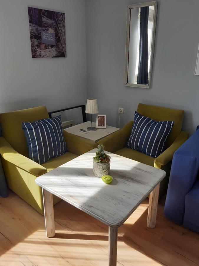 Nora Apartman Gyula Exteriör bild